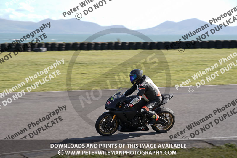 anglesey no limits trackday;anglesey photographs;anglesey trackday photographs;enduro digital images;event digital images;eventdigitalimages;no limits trackdays;peter wileman photography;racing digital images;trac mon;trackday digital images;trackday photos;ty croes